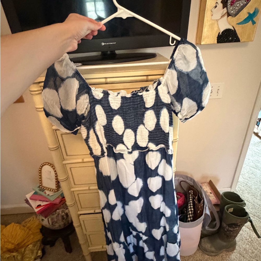 Clara the Label by Victoria Dunn Women’s Blue & White Tie-Dye Puff Sleeve Dress